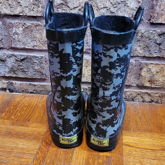 Western Chief Batman Kids Rain Boots - Black and Gray Size 13/1 - Picture 5 of 7